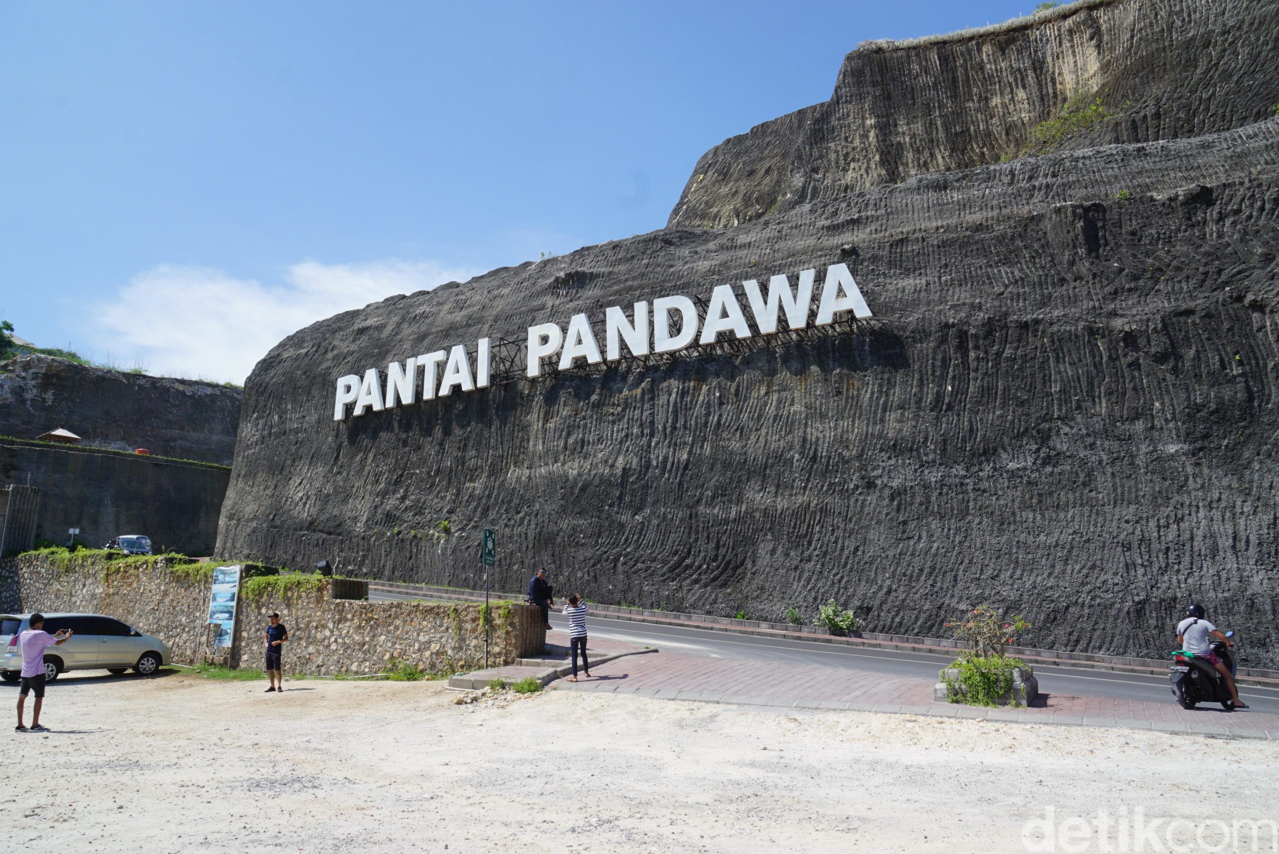 Review Pantai Pandawa, Pilihan Destinasi Terbaik di Pulau Dewata