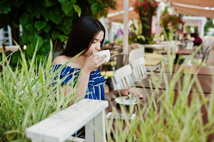 tempat makan outdoor di gading serpong