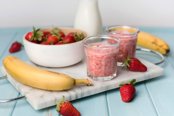 Resep Smoothies Pisang Strawberry, Cocok untuk Diet!